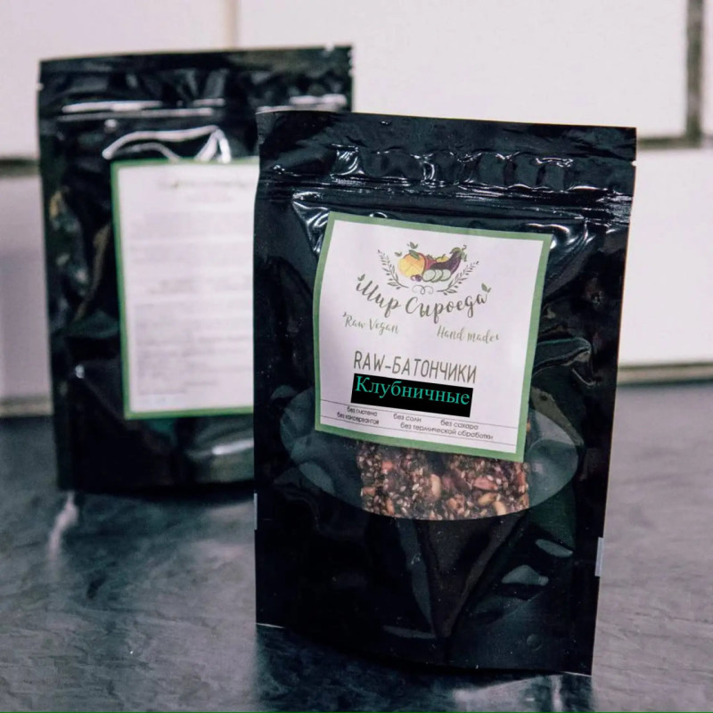 Raw - батончики клубничные, 100+/-5 г