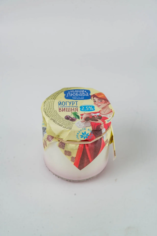 Йогурт термостатный Вишня мдж 2,5% (Молочная ферма), 180 г