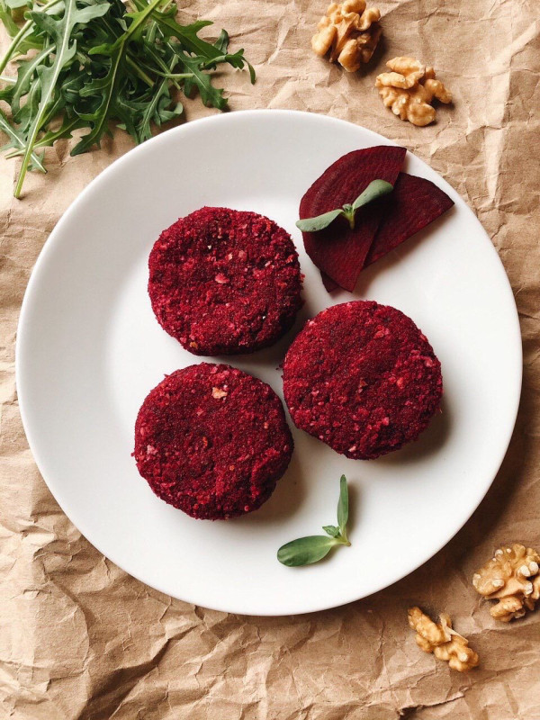 Биточки постные свекольные 50 гр