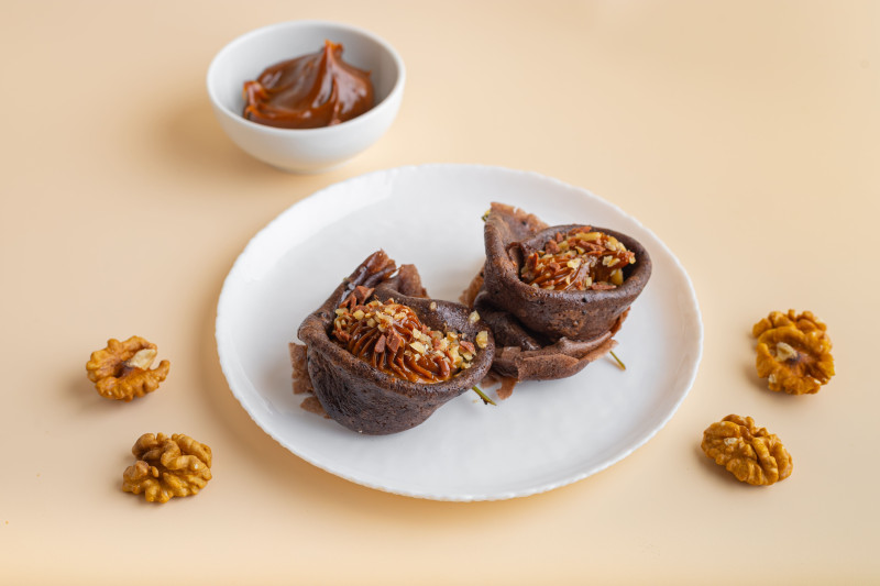 Блинчик с какао, вареной сгущенкой и шоколадом, 100 гр